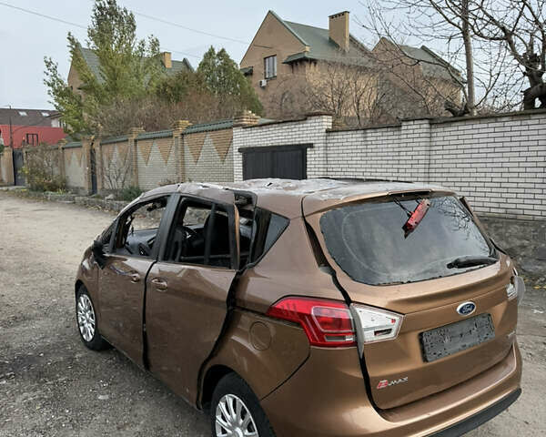 Коричневый Форд Б-Макс, объемом двигателя 1 л и пробегом 140 тыс. км за 1700 $, фото 4 на Automoto.ua