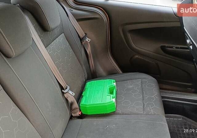 Коричневий Форд Б-Макс, об'ємом двигуна 1 л та пробігом 179 тис. км за 5206 $, фото 10 на Automoto.ua