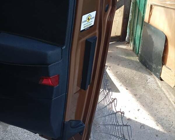 Коричневий Форд Б-Макс, об'ємом двигуна 1 л та пробігом 118 тис. км за 7500 $, фото 53 на Automoto.ua
