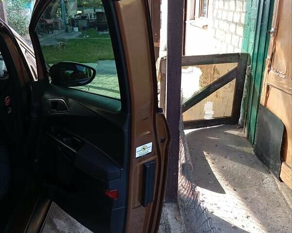 Коричневий Форд Б-Макс, об'ємом двигуна 1 л та пробігом 118 тис. км за 7500 $, фото 52 на Automoto.ua