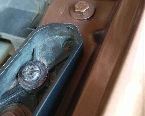 Коричневий Форд Б-Макс, об'ємом двигуна 1 л та пробігом 118 тис. км за 7500 $, фото 40 на Automoto.ua