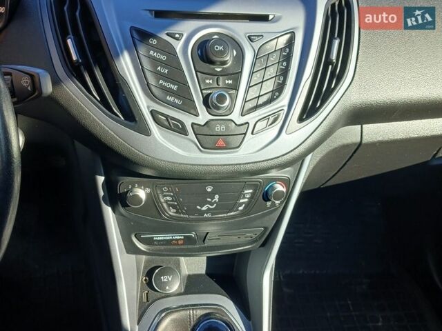 Червоний Форд Б-Макс, об'ємом двигуна 1.6 л та пробігом 254 тис. км за 6300 $, фото 13 на Automoto.ua