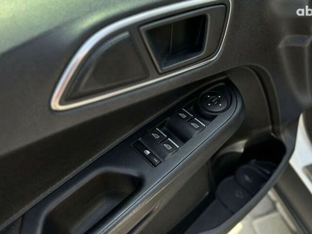 Форд Б-Макс, объемом двигателя 1 л и пробегом 153 тыс. км за 7100 $, фото 17 на Automoto.ua