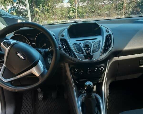 Серый Форд Б-Макс, объемом двигателя 1 л и пробегом 206 тыс. км за 6300 $, фото 30 на Automoto.ua