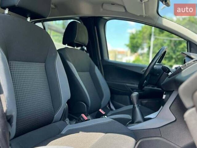 Серый Форд Б-Макс, объемом двигателя 1 л и пробегом 28 тыс. км за 8500 $, фото 21 на Automoto.ua