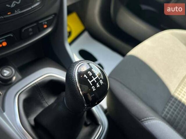 Серый Форд Б-Макс, объемом двигателя 1 л и пробегом 28 тыс. км за 8500 $, фото 16 на Automoto.ua