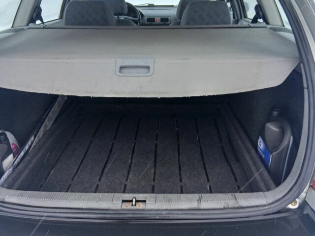 Сірий Форд Б-Макс, об'ємом двигуна 0 л та пробігом 360 тис. км за 1850 $, фото 5 на Automoto.ua