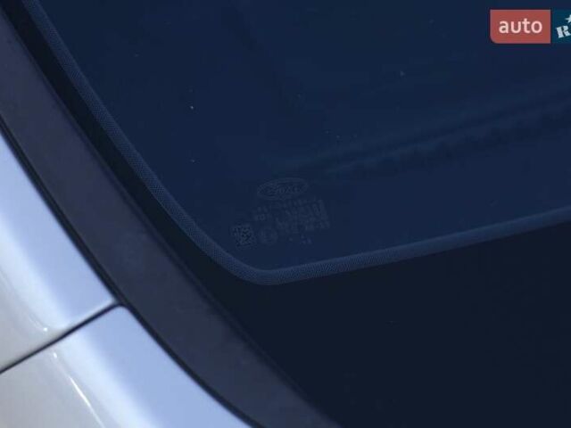 Сірий Форд Б-Макс, об'ємом двигуна 1 л та пробігом 204 тис. км за 6500 $, фото 29 на Automoto.ua