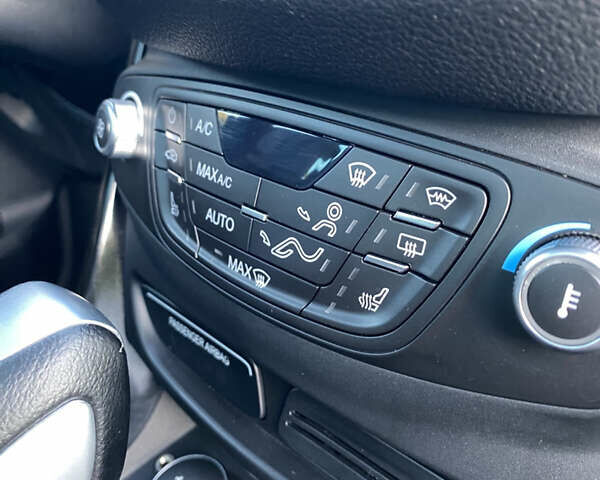 Сірий Форд Б-Макс, об'ємом двигуна 1.6 л та пробігом 138 тис. км за 10500 $, фото 53 на Automoto.ua