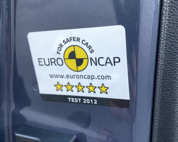 Сірий Форд Б-Макс, об'ємом двигуна 1.6 л та пробігом 138 тис. км за 10500 $, фото 32 на Automoto.ua