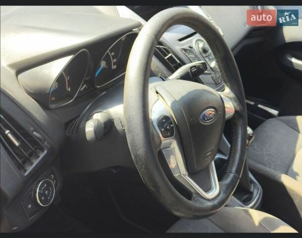 Синій Форд Б-Макс, об'ємом двигуна 1 л та пробігом 149 тис. км за 6000 $, фото 2 на Automoto.ua