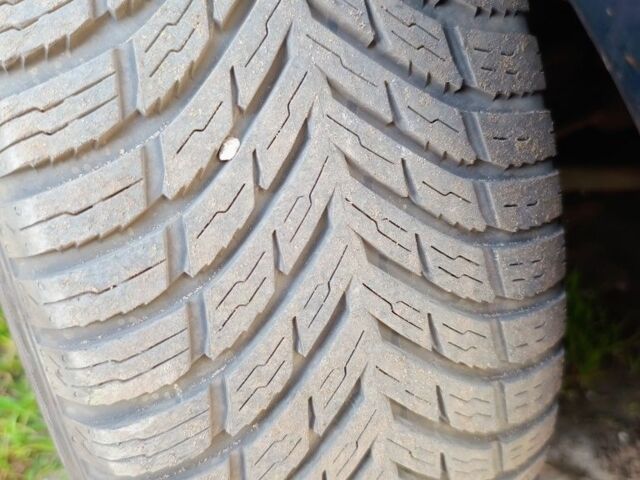 Синій Форд Б-Макс, об'ємом двигуна 1 л та пробігом 243 тис. км за 6200 $, фото 7 на Automoto.ua