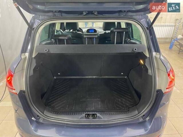 Синий Форд Б-Макс, объемом двигателя 1.6 л и пробегом 140 тыс. км за 9700 $, фото 16 на Automoto.ua