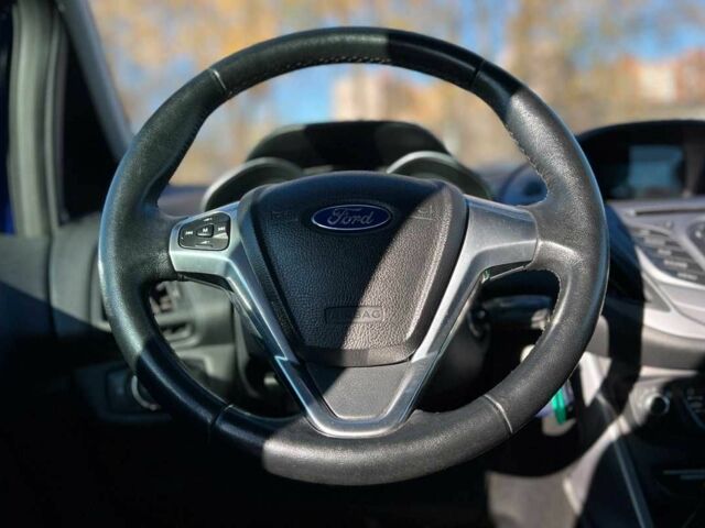 Синій Форд Б-Макс, об'ємом двигуна 1 л та пробігом 145 тис. км за 6999 $, фото 7 на Automoto.ua