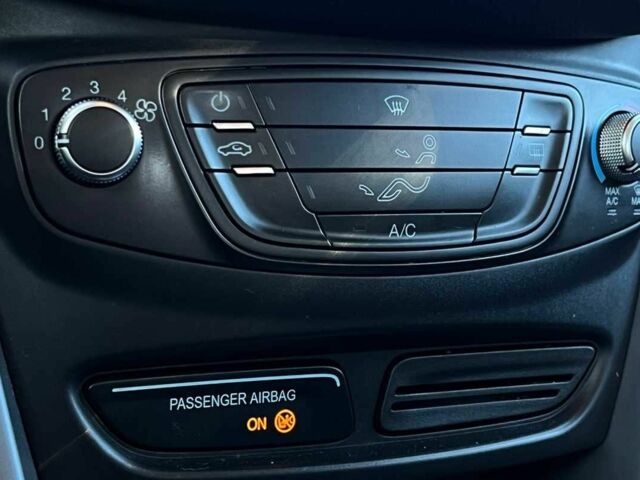 Синій Форд Б-Макс, об'ємом двигуна 1 л та пробігом 145 тис. км за 6999 $, фото 13 на Automoto.ua