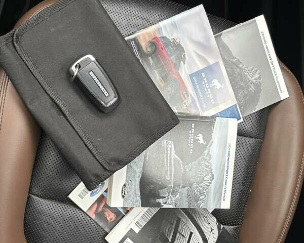 Черный Форд Бронко, объемом двигателя 2 л и пробегом 62 тыс. км за 26990 $, фото 30 на Automoto.ua