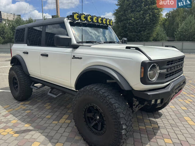 Черный Форд Бронко, объемом двигателя 2.69 л и пробегом 24 тыс. км за 49999 $, фото 4 на Automoto.ua