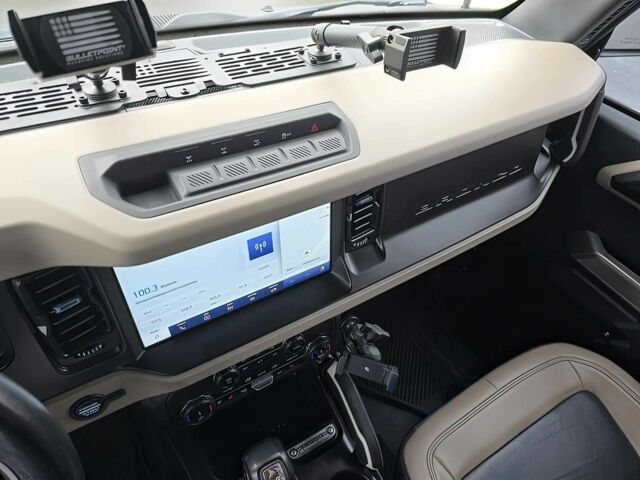 Черный Форд Бронко, объемом двигателя 2.7 л и пробегом 16 тыс. км за 10900 $, фото 10 на Automoto.ua