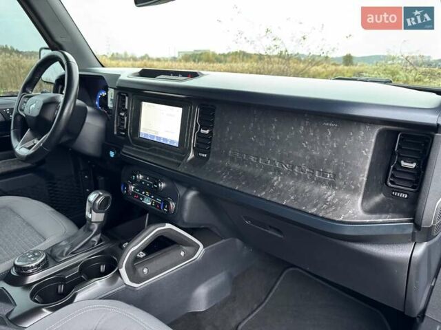 Чорний Форд Бронко, об'ємом двигуна 2.3 л та пробігом 57 тис. км за 45999 $, фото 28 на Automoto.ua