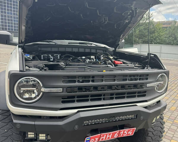 Черный Форд Бронко, объемом двигателя 2.69 л и пробегом 24 тыс. км за 49999 $, фото 21 на Automoto.ua