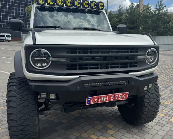 Черный Форд Бронко, объемом двигателя 2.69 л и пробегом 24 тыс. км за 49999 $, фото 1 на Automoto.ua