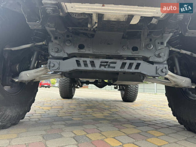 Черный Форд Бронко, объемом двигателя 2.69 л и пробегом 24 тыс. км за 49999 $, фото 25 на Automoto.ua