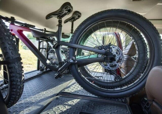 Красный Форд Бронко, объемом двигателя 0 л и пробегом 23 тыс. км за 28500 $, фото 46 на Automoto.ua