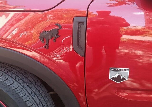 Красный Форд Бронко, объемом двигателя 0 л и пробегом 23 тыс. км за 28500 $, фото 5 на Automoto.ua