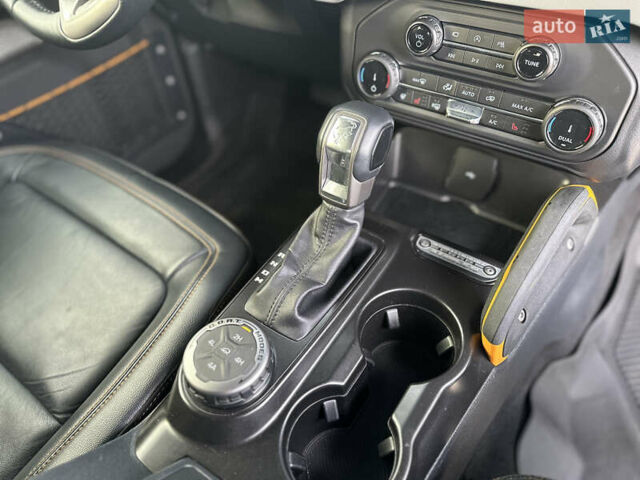 Серый Форд Бронко, объемом двигателя 2.69 л и пробегом 25 тыс. км за 67900 $, фото 35 на Automoto.ua