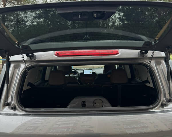 Серый Форд Бронко, объемом двигателя 2 л и пробегом 64 тыс. км за 20500 $, фото 10 на Automoto.ua