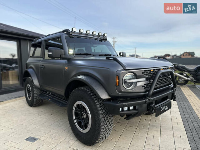 Серый Форд Бронко, объемом двигателя 2.69 л и пробегом 25 тыс. км за 67900 $, фото 1 на Automoto.ua