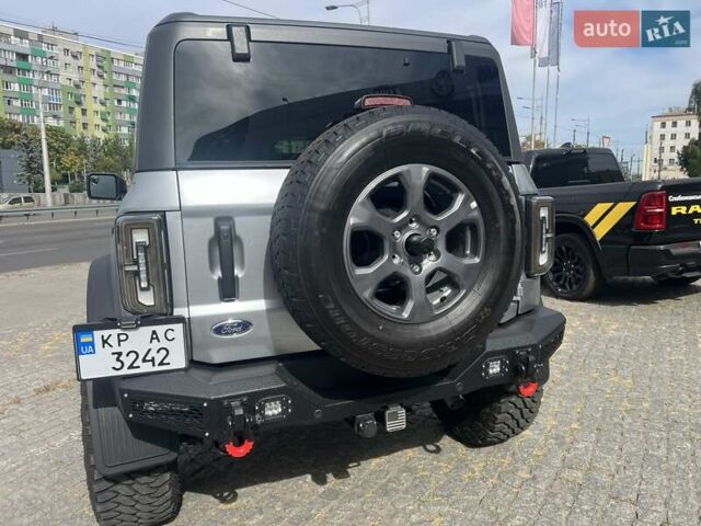 Сірий Форд Бронко, об'ємом двигуна 2.26 л та пробігом 1 тис. км за 63000 $, фото 3 на Automoto.ua
