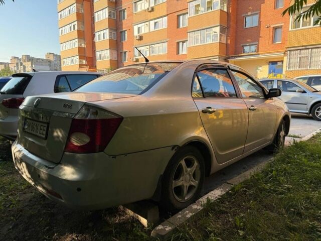 Белый Форд Си-Макс, объемом двигателя 2 л и пробегом 220 тыс. км за 9529 $, фото 3 на Automoto.ua