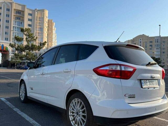Белый Форд Си-Макс, объемом двигателя 2 л и пробегом 153 тыс. км за 13500 $, фото 6 на Automoto.ua
