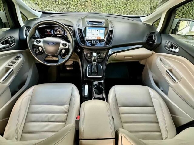 Белый Форд Си-Макс, объемом двигателя 2 л и пробегом 60 тыс. км за 2200 $, фото 11 на Automoto.ua