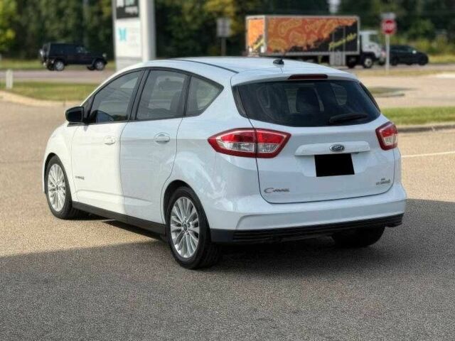 Белый Форд Си-Макс, объемом двигателя 2 л и пробегом 89 тыс. км за 2700 $, фото 4 на Automoto.ua