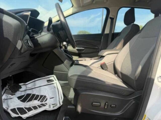 Белый Форд Си-Макс, объемом двигателя 2 л и пробегом 89 тыс. км за 2700 $, фото 8 на Automoto.ua