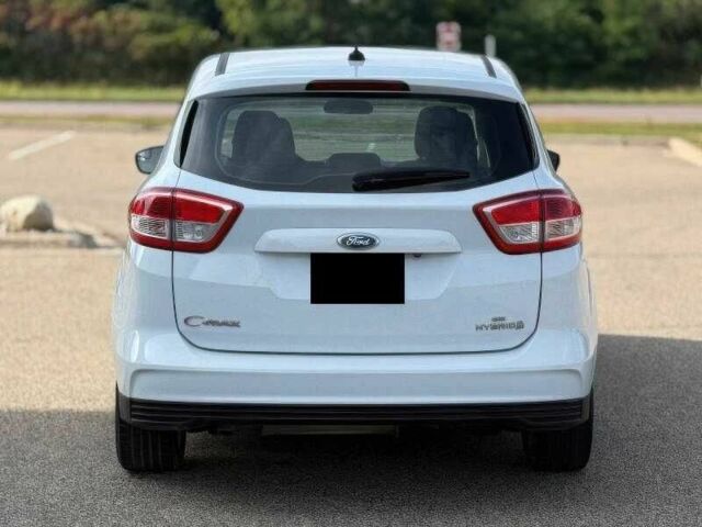 Белый Форд Си-Макс, объемом двигателя 2 л и пробегом 89 тыс. км за 2700 $, фото 5 на Automoto.ua