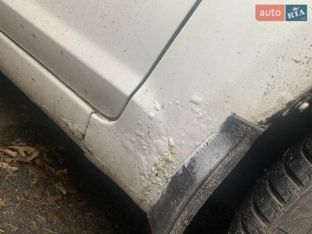 Белый Форд Си-Макс, объемом двигателя 1.6 л и пробегом 333 тыс. км за 3300 $, фото 14 на Automoto.ua