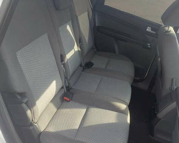 Белый Форд Си-Макс, объемом двигателя 2 л и пробегом 262 тыс. км за 6400 $, фото 35 на Automoto.ua