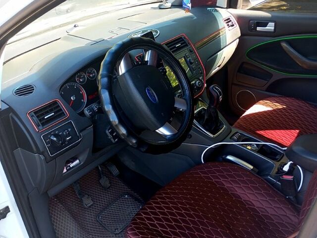 Білий Форд Сі-Макс, об'ємом двигуна 1.8 л та пробігом 176 тис. км за 8000 $, фото 6 на Automoto.ua