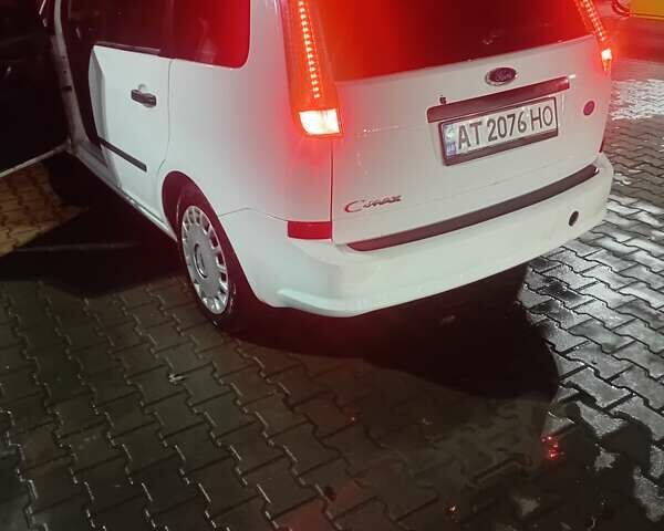 Белый Форд Си-Макс, объемом двигателя 1.56 л и пробегом 275 тыс. км за 5500 $, фото 8 на Automoto.ua