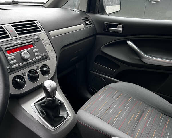 Білий Форд Сі-Макс, об'ємом двигуна 1.8 л та пробігом 245 тис. км за 5999 $, фото 15 на Automoto.ua