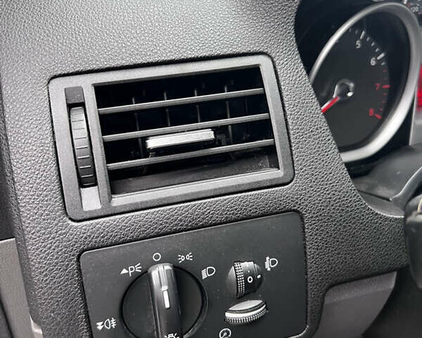 Білий Форд Сі-Макс, об'ємом двигуна 1.8 л та пробігом 245 тис. км за 5999 $, фото 12 на Automoto.ua
