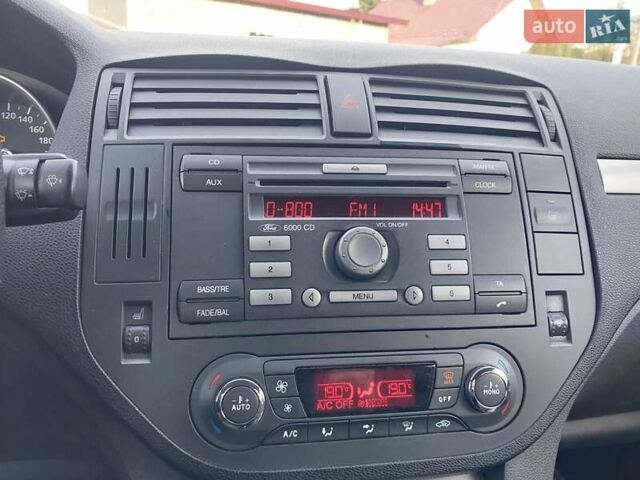 Белый Форд Си-Макс, объемом двигателя 1.6 л и пробегом 261 тыс. км за 3799 $, фото 32 на Automoto.ua