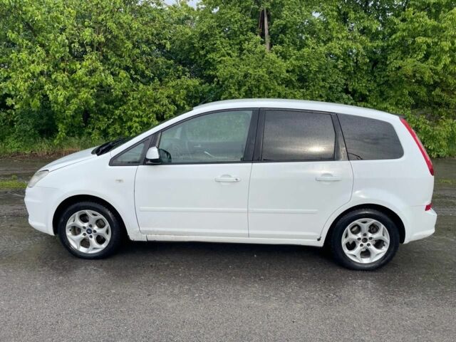 Белый Форд Си-Макс, объемом двигателя 1.6 л и пробегом 330 тыс. км за 5000 $, фото 2 на Automoto.ua