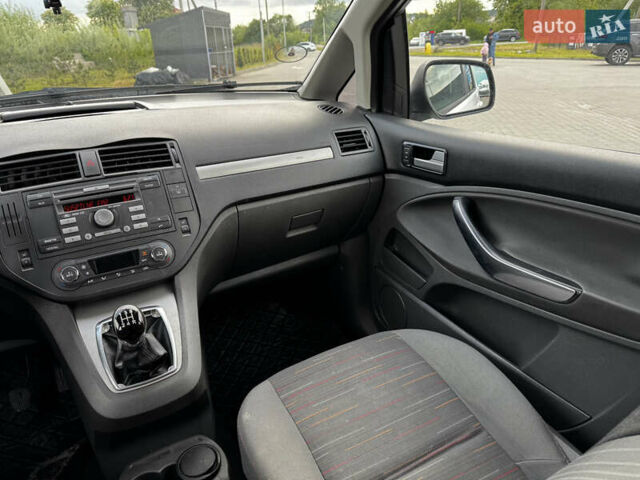 Белый Форд Си-Макс, объемом двигателя 1.6 л и пробегом 260 тыс. км за 3999 $, фото 10 на Automoto.ua