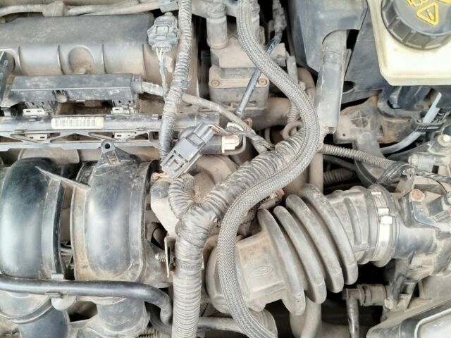 Белый Форд Си-Макс, объемом двигателя 1.6 л и пробегом 271 тыс. км за 6237 $, фото 15 на Automoto.ua