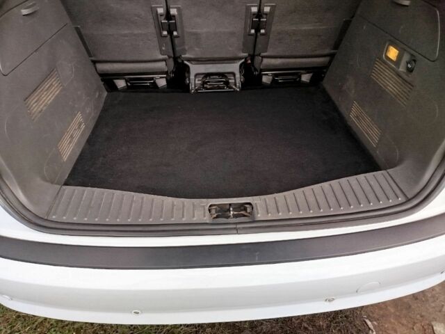 Белый Форд Си-Макс, объемом двигателя 1.6 л и пробегом 271 тыс. км за 6237 $, фото 9 на Automoto.ua