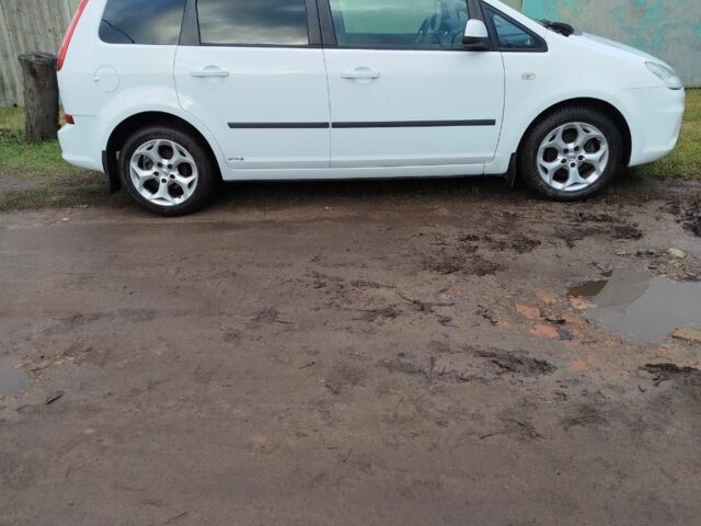 Белый Форд Си-Макс, объемом двигателя 1.6 л и пробегом 271 тыс. км за 6237 $, фото 3 на Automoto.ua